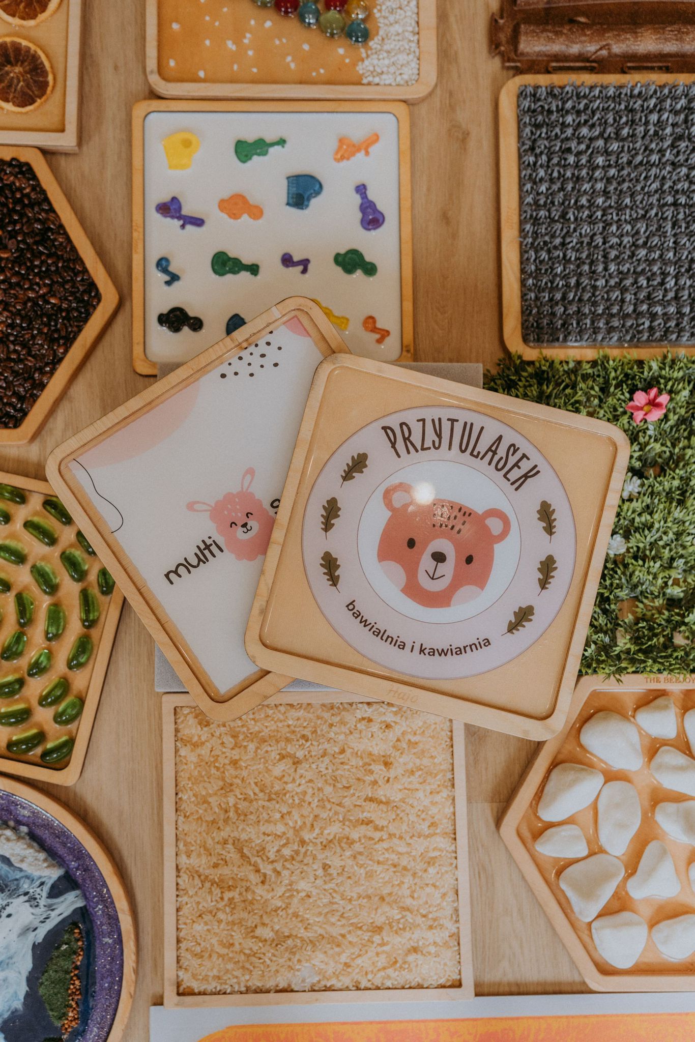 Materiały sensoryczne Multisensorki — tablice dotykowe, zajęcia sensoryczne Radom